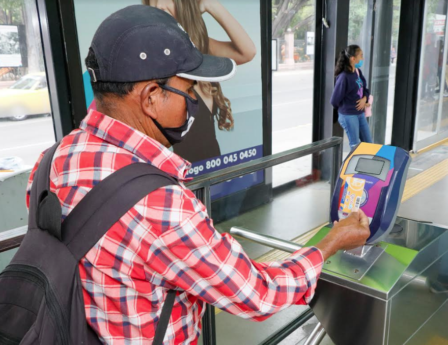 Lee más sobre el artículo APUESTA IQT POR TECNOLOGÍA PARA MEJORAR SERVICIO DE TRANSPORTE PÚBLICO