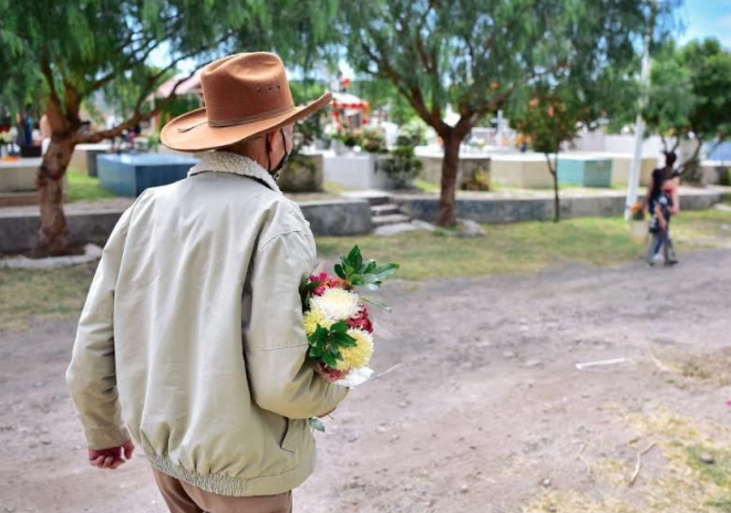 Lee más sobre el artículo ROBERTO SOSA PICHARDO REALIZA RECORRIDOS DE SUPERVISIÓN EN PANTEONES MUNICIPALES