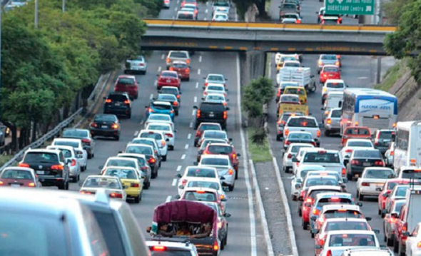 Lee más sobre el artículo RECUPERAN 25 VEHÍCULOS ROBADOS EN LA CAPITAL DE QUERÉTARO EN 7 DÍAS