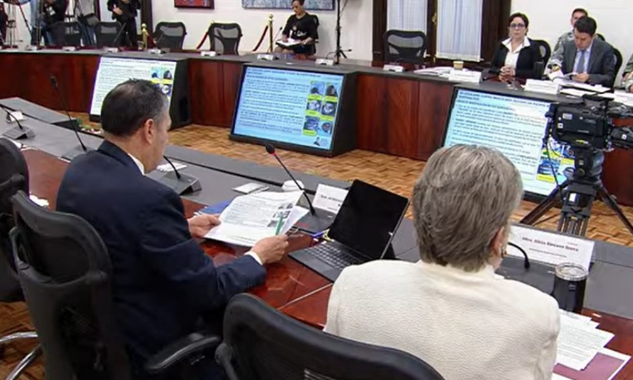 Lee más sobre el artículo CANCÚN: EXHIBEN A POLICÍA POR PRESUNTA PROTECCIÓN EN TRÁFICO DE MIGRANTES