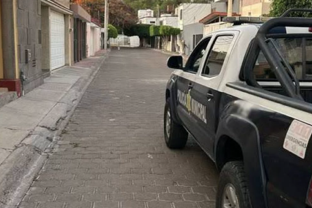 Lee más sobre el artículo SUJETO DETENIDO POR INTENTAR SUSTRAER AUTOPARTES EN ARQUITOS