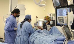 Lee más sobre el artículo REALIZA IMSS QUERÉTARO PRIMER IMPLANTE DE PRÓTESIS VALVULAR AÓRTICA