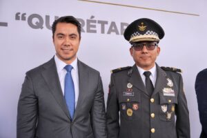 Lee más sobre el artículo ASISTE FELIFER MACÍAS A LA TOMA DE PROTESTA DE RUBÉN TORRES MARTÍNEZ COMO COORDINADOR ESTATAL DE LA GUARDIA NACIONAL