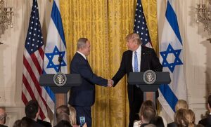 Lee más sobre el artículo TOMARÁ EU EL CONTROL DE GAZA, ADVIERTE DONALD TRUMP