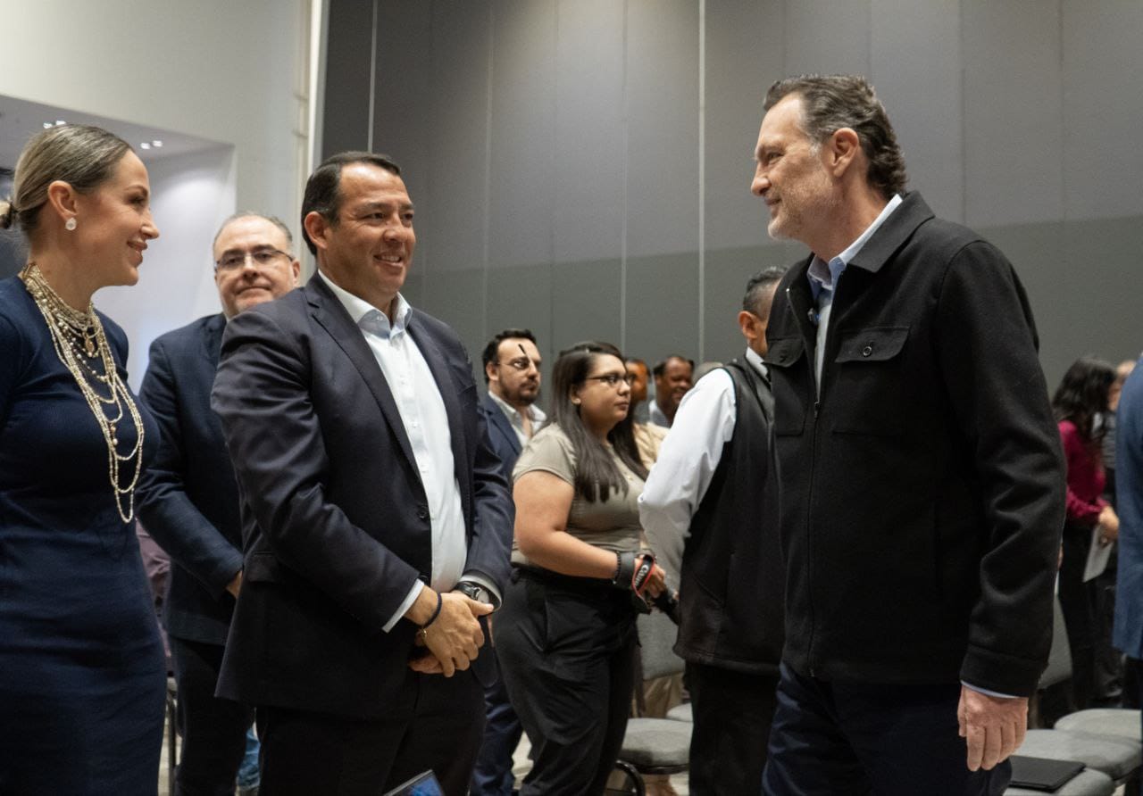 Lee más sobre el artículo ROBERTO CABRERA ASISTE A LA INAUGURACIÓN DE LAS CONFERENCIAS “FISCALIZACIÓN SUPERIOR A LOS RECURSOS DE ORIGEN FEDERAL DEL ESTADO DE QUERÉTARO”