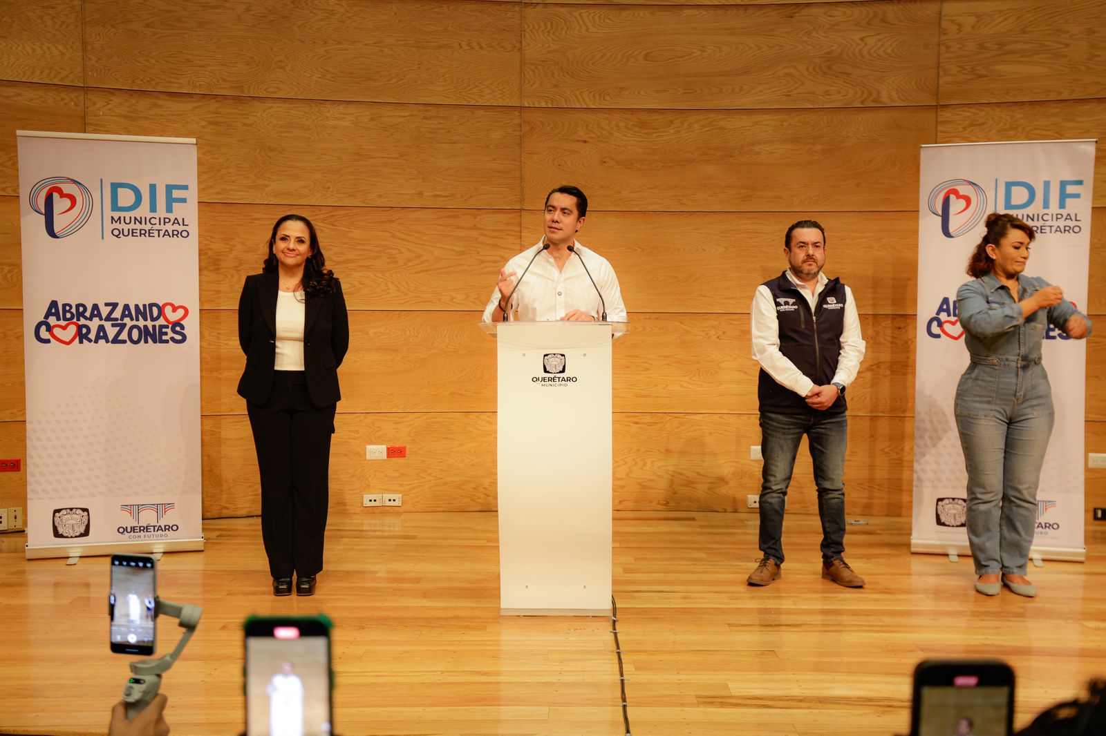 Lee más sobre el artículo ESTAMOS REDISEÑANDO LOS PROGRAMAS PARA HACERLOS MÁS EFICIENTES: FELIFER MACÍAS