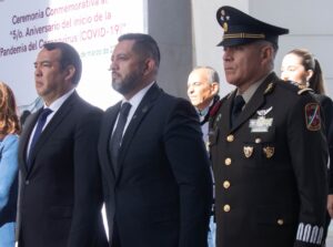 Lee más sobre el artículo Asiste Roberto Cabrera a ceremonia con motivo del 5º aniversario del inicio de la pandemia de COVID 19