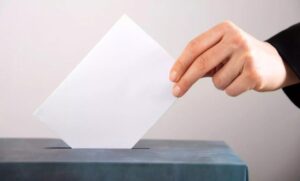 Lee más sobre el artículo Partidos pintan bardas para posicionarse en próximas elecciones: Kuri