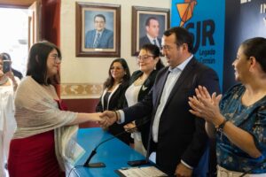 Lee más sobre el artículo Encabeza Roberto Cabrera entrega de certificados a estudiantes de institución académica