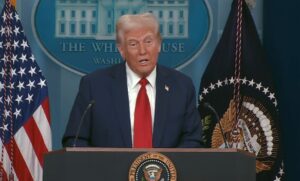 Lee más sobre el artículo Por rebelde, Trump eleva a 125% aranceles a China y pausa a los que no.