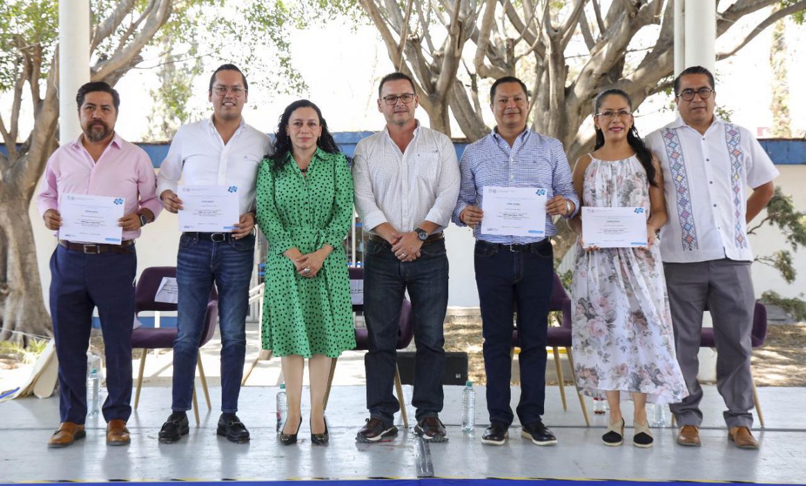 Lee más sobre el artículo Josué Guerrero motiva a jóvenes durante encuentro en la Prepa Sur UAQ