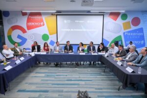 Lee más sobre el artículo Encabeza Felifer Macías la Sesión del Consejo de innovación del Municipio de Querétaro
