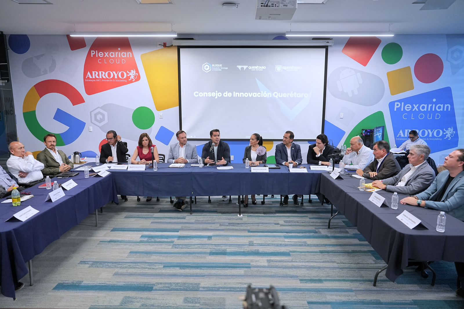 Lee más sobre el artículo Encabeza Felifer Macías la Sesión del Consejo de innovación del Municipio de Querétaro
