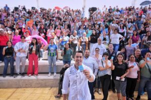 Lee más sobre el artículo Arranca Felifer Macías el programa social más ambicioso de la historia: El Extra