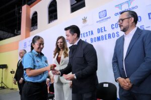 Lee más sobre el artículo Encabeza Felifer Macías la toma de protesta del Consejo de Administración de Bomberos 2025-2027