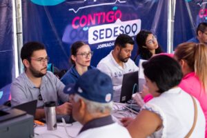 Lee más sobre el artículo Asisten 3 mil 800 personas a “Jornada Aquí Contigo” en San Juan del Río