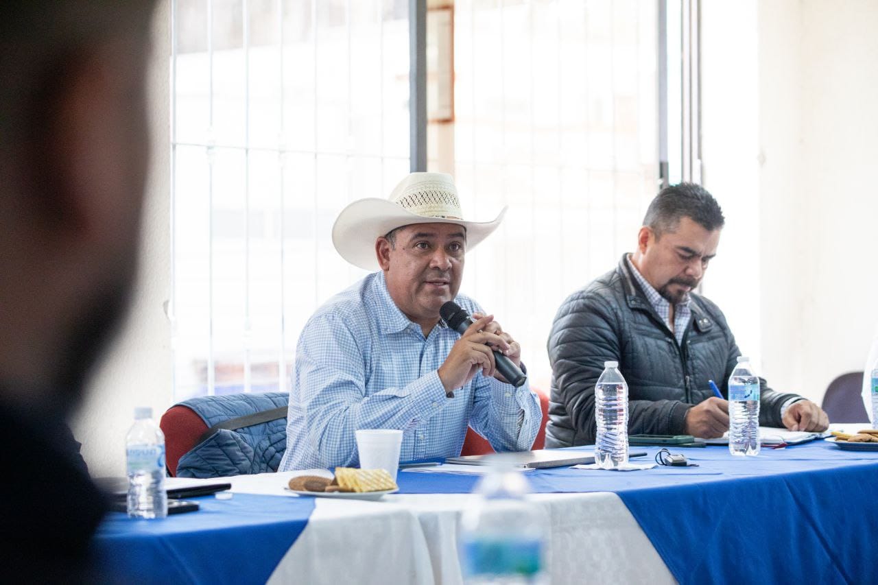 Lee más sobre el artículo Alcalde de San Juan del Río acude a Reunión en Materia de Sanidad Animal y Movilización de Ganado