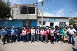 Lee más sobre el artículo Gobierno Municipal de San Juan del Río entrega 30 tinacos en La Llave