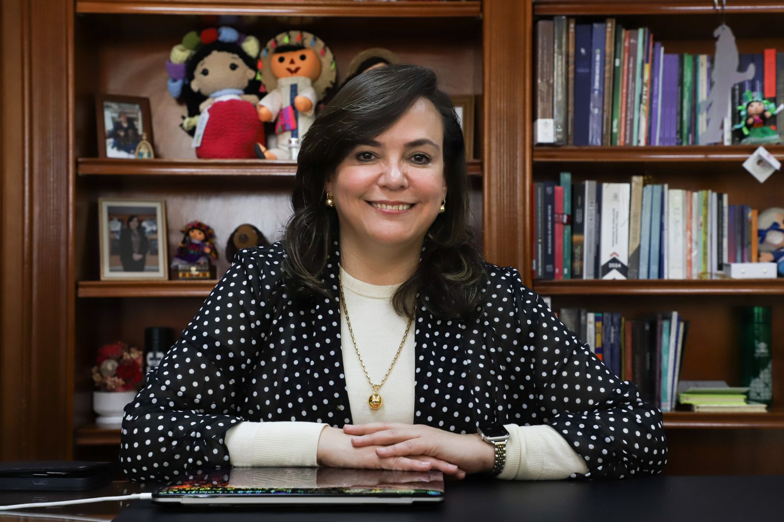 Lee más sobre el artículo Se posiciona Rectora UAQ, Dra. Silvia Amaya Llano, entre líderes académicos de México