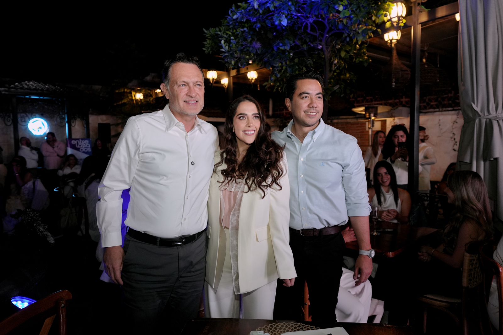 Lee más sobre el artículo Asiste Felifer Macías al segundo aniversario de Entrelazados Querétaro