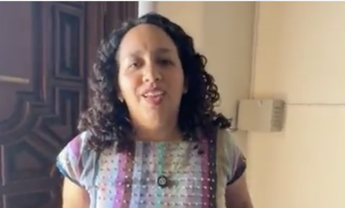 Lee más sobre el artículo Astrid Ortega abandona encuentro en Palacio tras inconformidad por presencia de fotógrafo