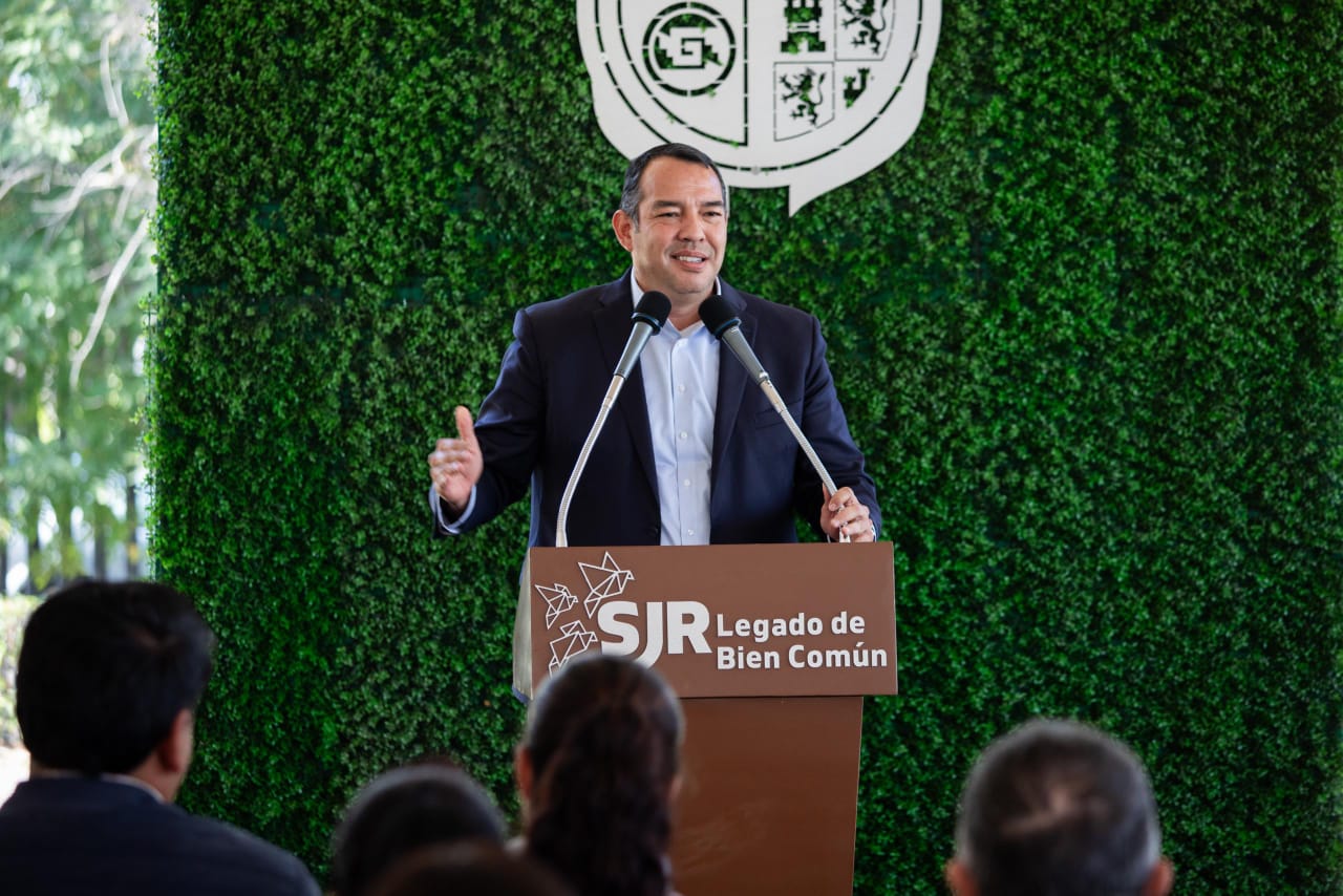 Lee más sobre el artículo Gina Sánchez y Roberto Cabrera ponen en marcha la campaña “Abriga Una Familia”