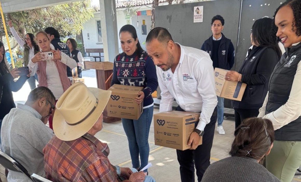 Lee más sobre el artículo Garantiza Sedif entrega de despensas en los 18 municipios del estado