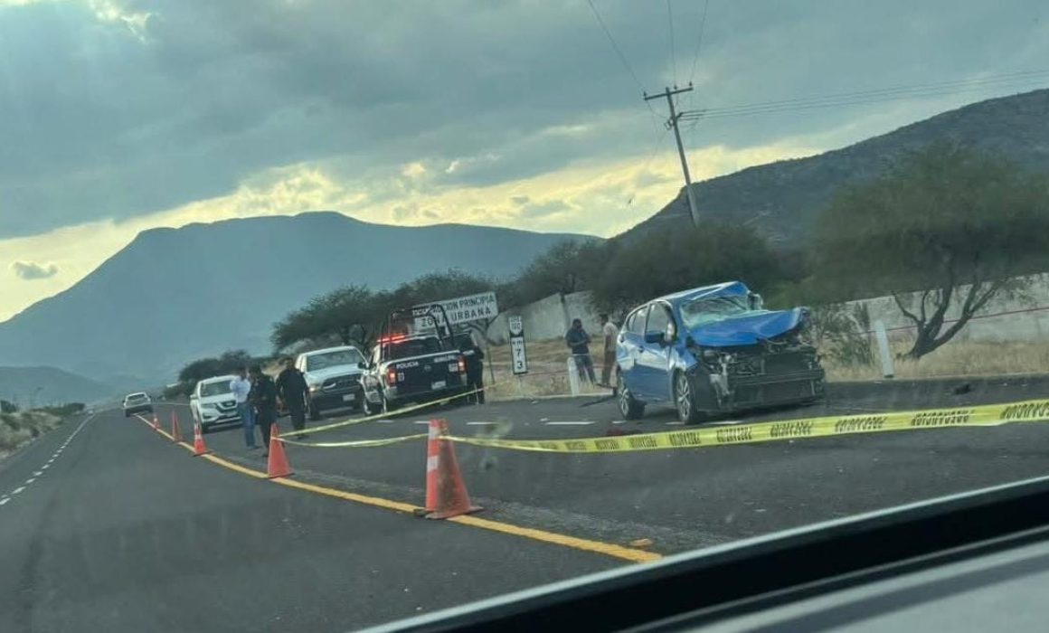 Lee más sobre el artículo Fallece mujer durante choque frontal en Cadereyta