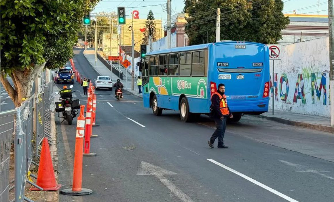 Lee más sobre el artículo Restringen tránsito pesado en la zona de obras del Tren México-Querétaro