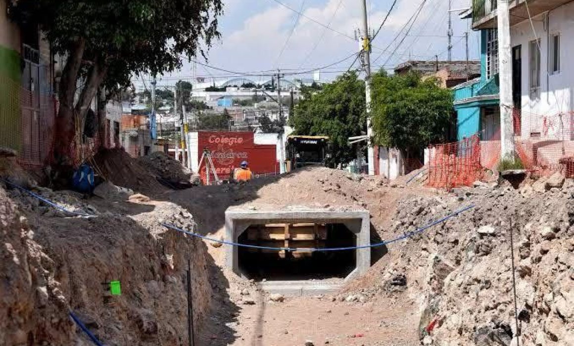 Lee más sobre el artículo Avanzan 5% obras en calle Obreros y dren Peñuelas