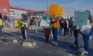 Lee más sobre el artículo Bloqueo en vía federal de Libramiento Surponiente escala a investigación