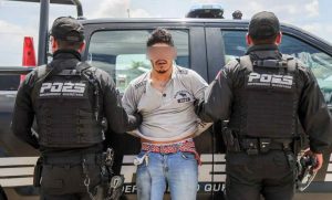 Lee más sobre el artículo Detienen a narcomenudista con paquete de droga en la carretera a San Miguel de Allende