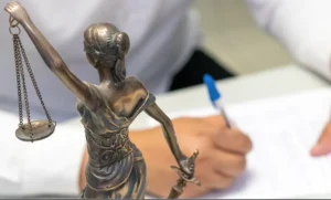 Lee más sobre el artículo Defensoría de Querétaro defiende Ley Trans tras veto