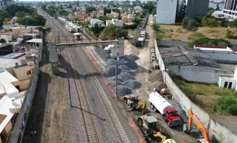 Aún sin fecha definida para obras en B Quintana por tren México-Querétaro