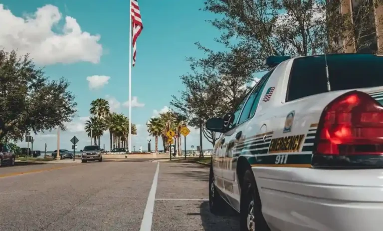 Muere mexicano atropellado al huir de agentes de ICE en Florida