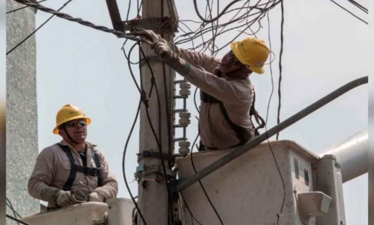 Busca CFE fortalecer el servicio eléctrico en Querétaro