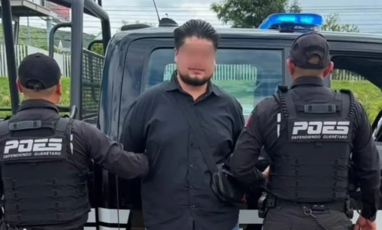 Detienen a robacoches y recuperan auto que era ofertado en internet