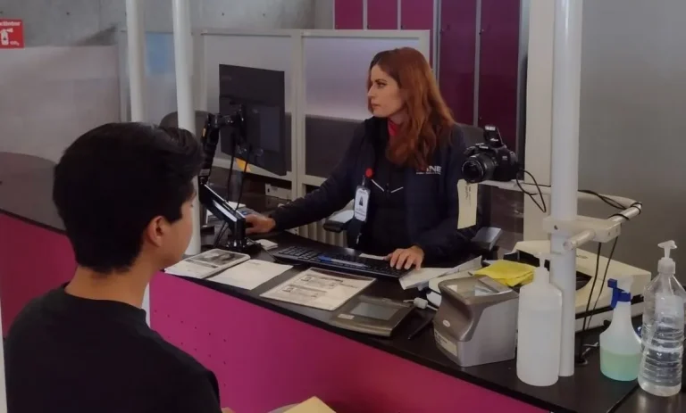 INE da 100 días de plazo para tramitar credencial por primera vez
