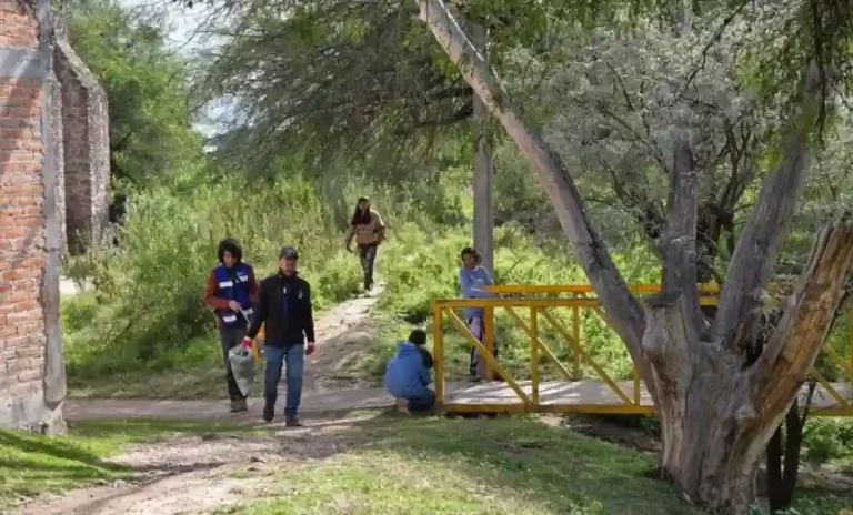 Retiran media tonelada de basura del río Querétaro en El Marqués.